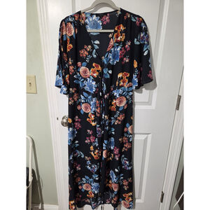 Eclair Womens Size Large Wrap Dress Black Floral Maxi Short Split Sleeve EUC